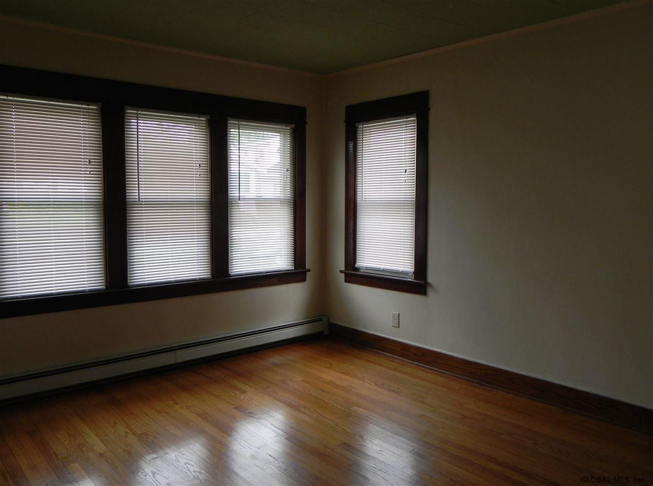 12 Osborne Road Colonie, NY 12205 - Photo 7 of 22 Photo 7