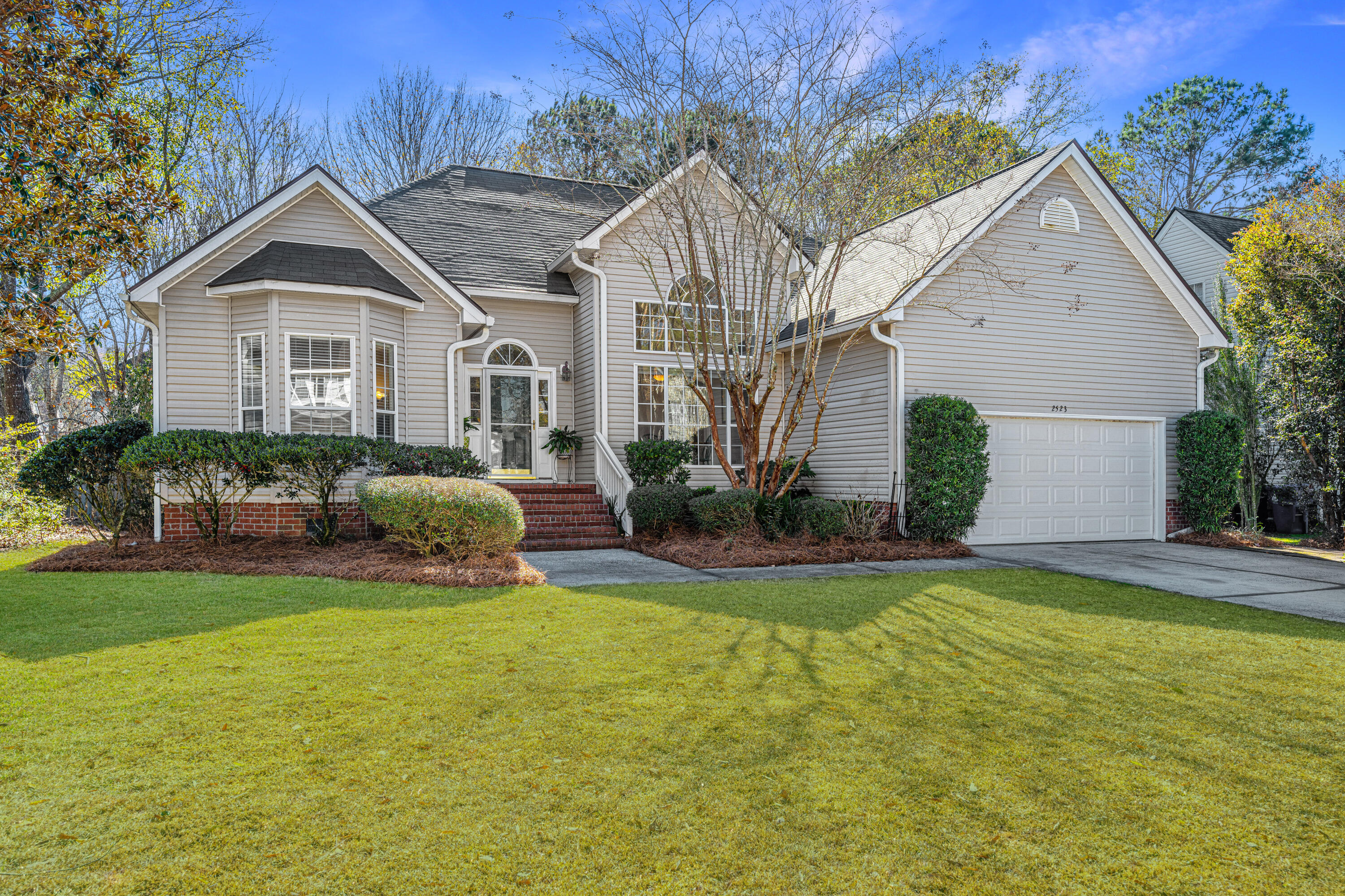 2523 Woodstream Road Mount Pleasant, SC 29466 - Photo 2 of 39 2523WoodstreamRd02