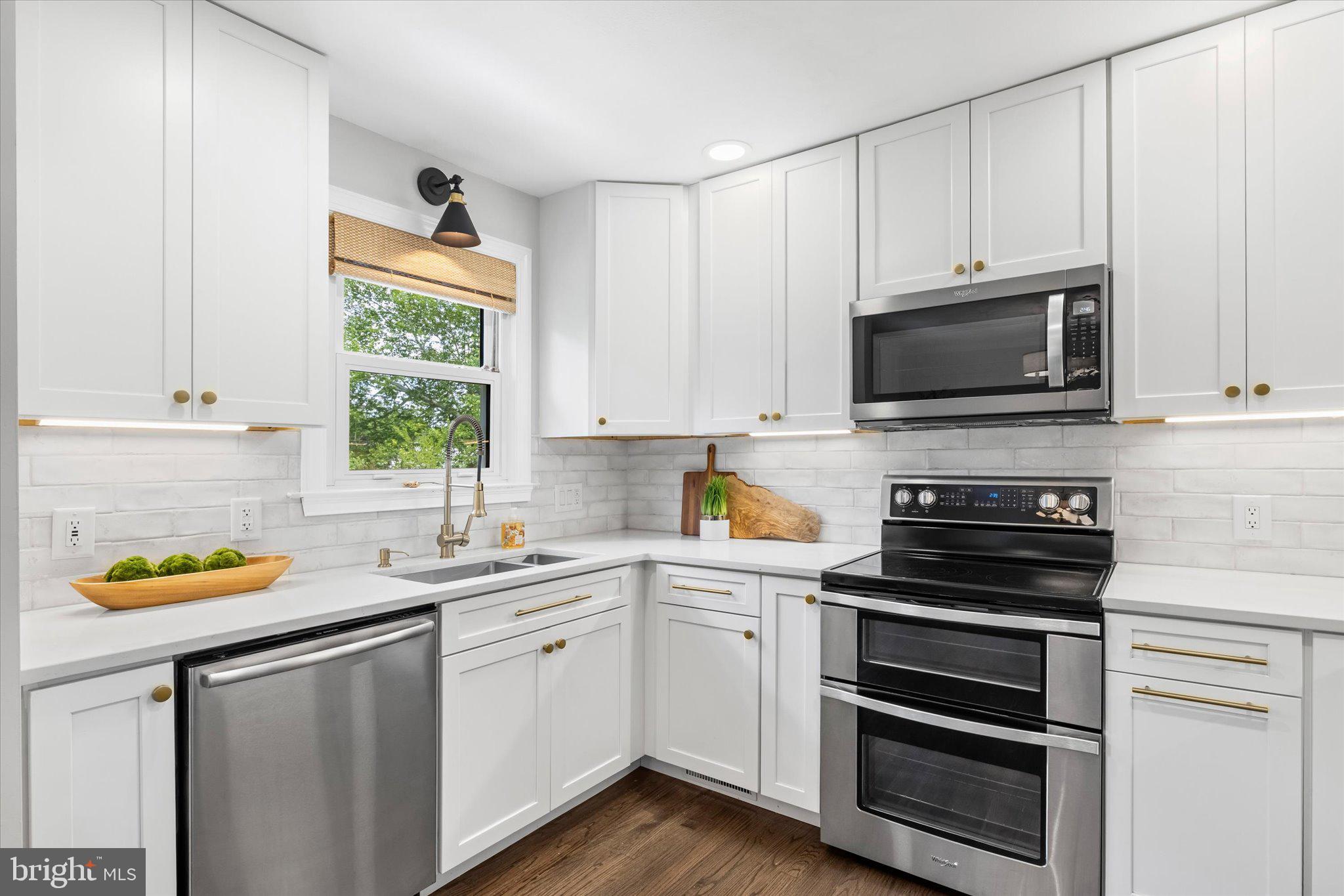 119 Choptank Road Stafford, VA 22556 - Photo 12 of 53 Stainless appliances!
