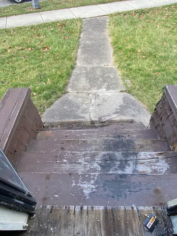 $275,000 | 113 Bluff Avenue, La Grange, IL 60525