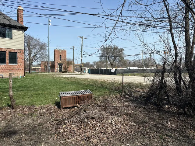 $275,000 | 113 Bluff Avenue, La Grange, IL 60525