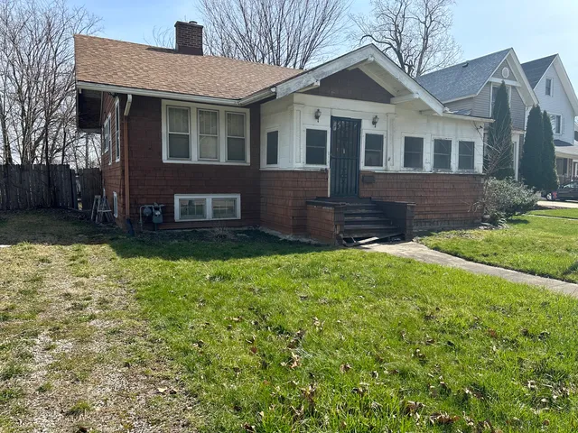 $275,000 | 113 Bluff Avenue, La Grange, IL 60525