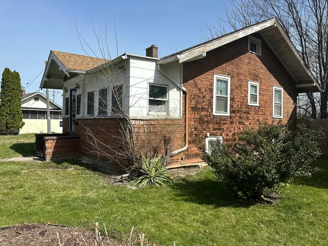$275,000 | 113 Bluff Avenue, La Grange, IL 60525