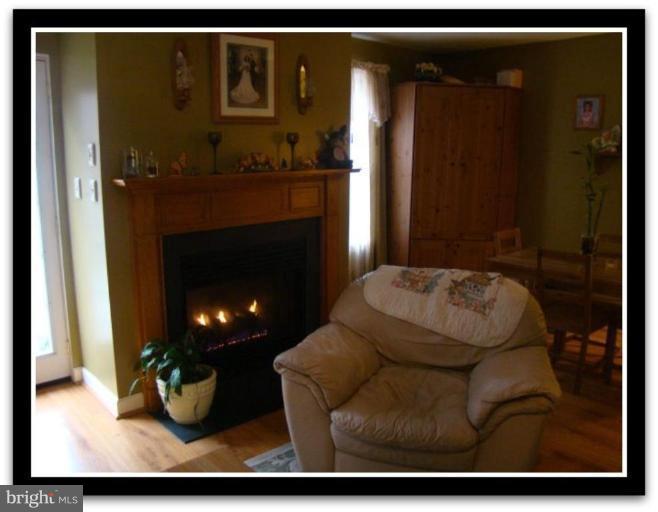 26 Tameron Place Rosedale, MD 21237 - Photo 7 of 23 Living Room #3