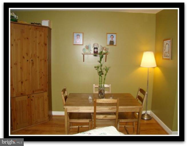 26 Tameron Place Rosedale, MD 21237 - Photo 8 of 23 Dining Area