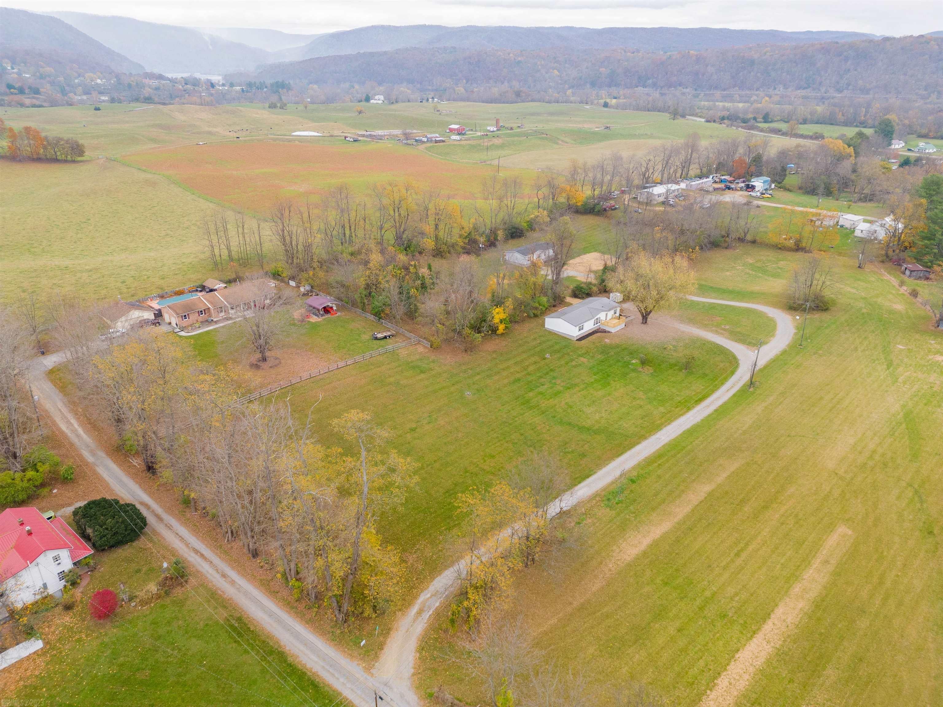 6849 Ferrell Road Radford, VA 24141 - Photo 30 of 33 Gallery Image 30