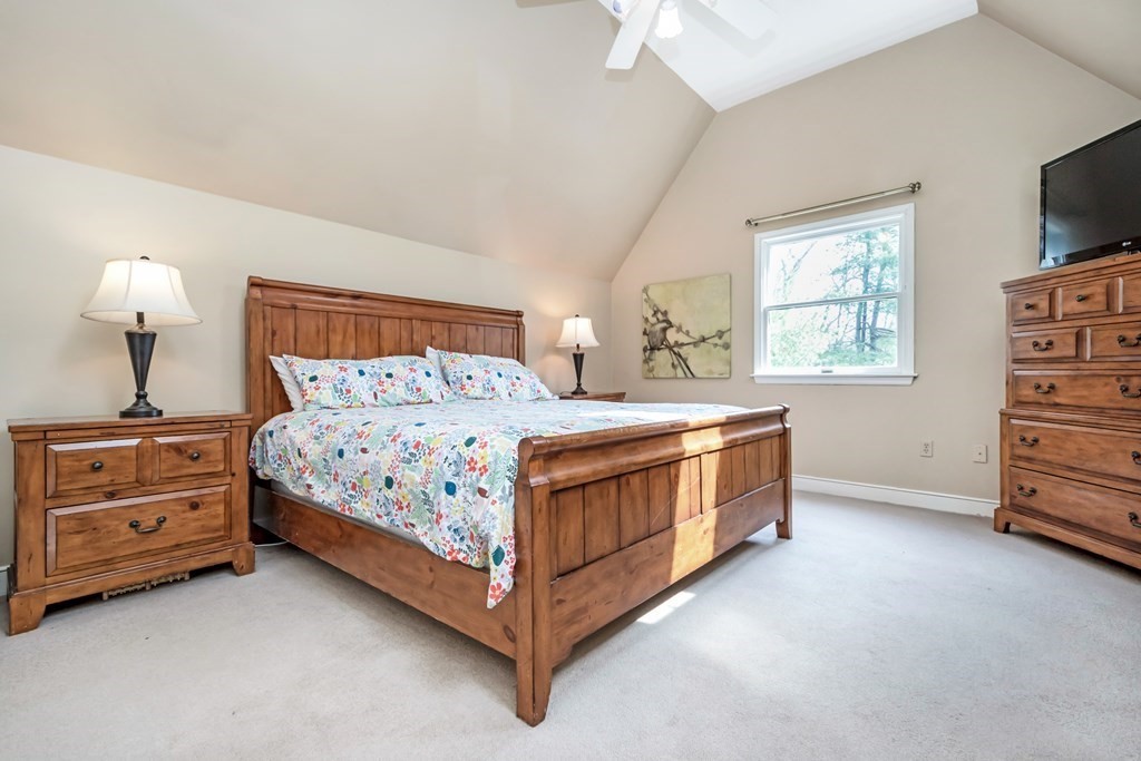 137 Chestnut Street Upton, MA 01568 - Photo 22 of 36 Gallery Image 22