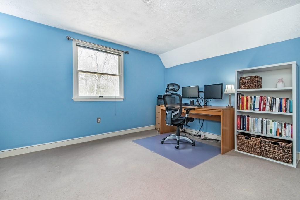 137 Chestnut Street Upton, MA 01568 - Photo 27 of 36 Gallery Image 27