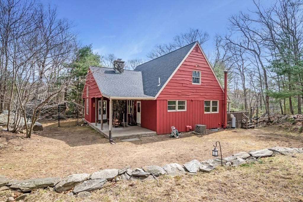 137 Chestnut Street Upton, MA 01568 - Photo 32 of 36 Gallery Image 32
