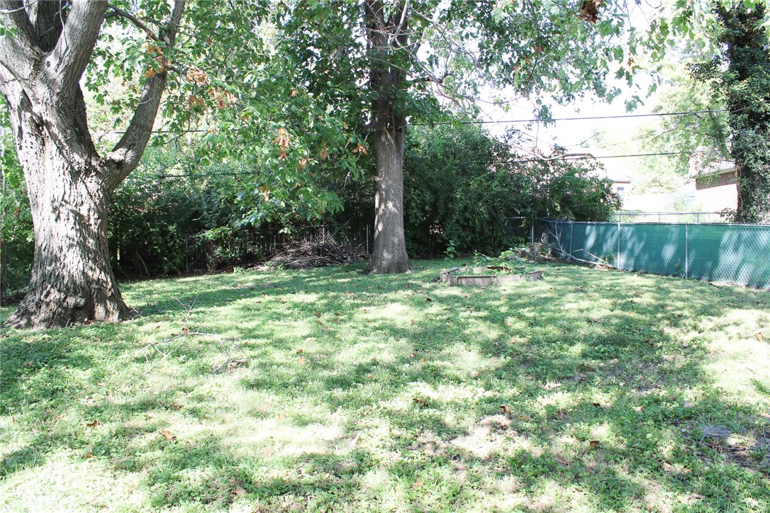 1528 West Sunset Avenue Decatur, IL 62522 - Photo 32 of 33