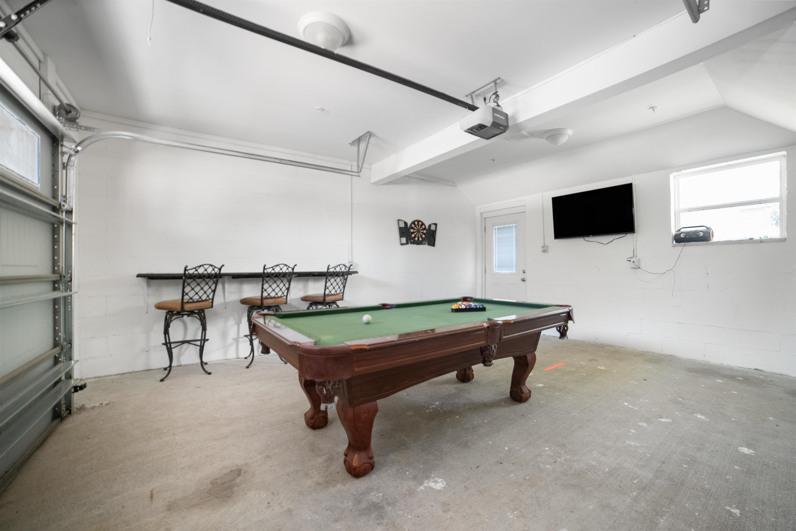 55 North Warren Street, Unit 3 Mobile, AL 36602 - Photo 19 of 22 Game Room