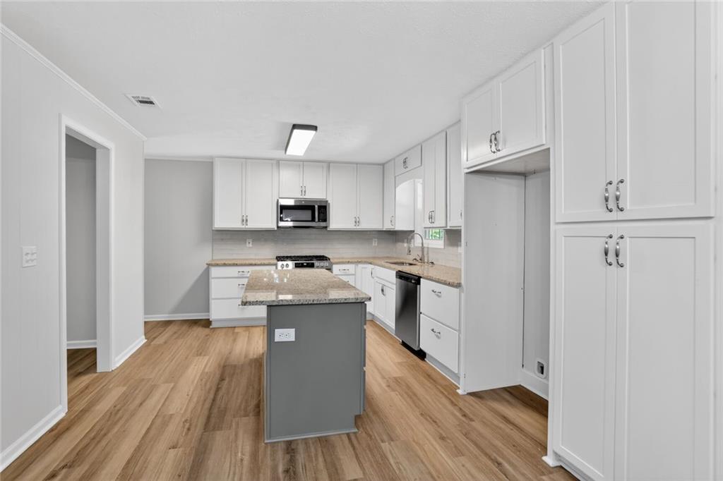 1971 Wilson Road Northwest Conyers, GA 30012 - Photo 2 of 20