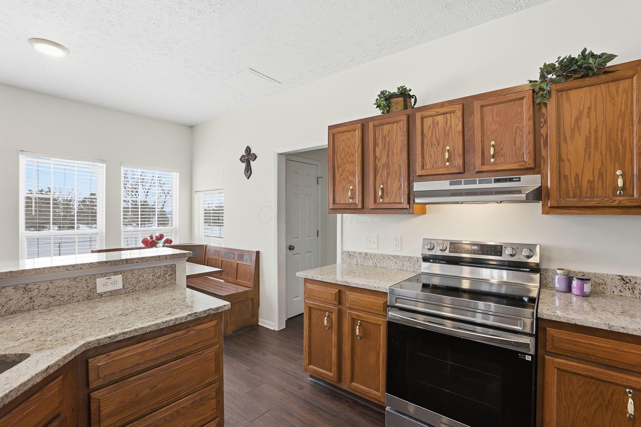 6904 Coonpath Road Northeast Lancaster, OH 43130 - Photo 28 of 68 Kitchen