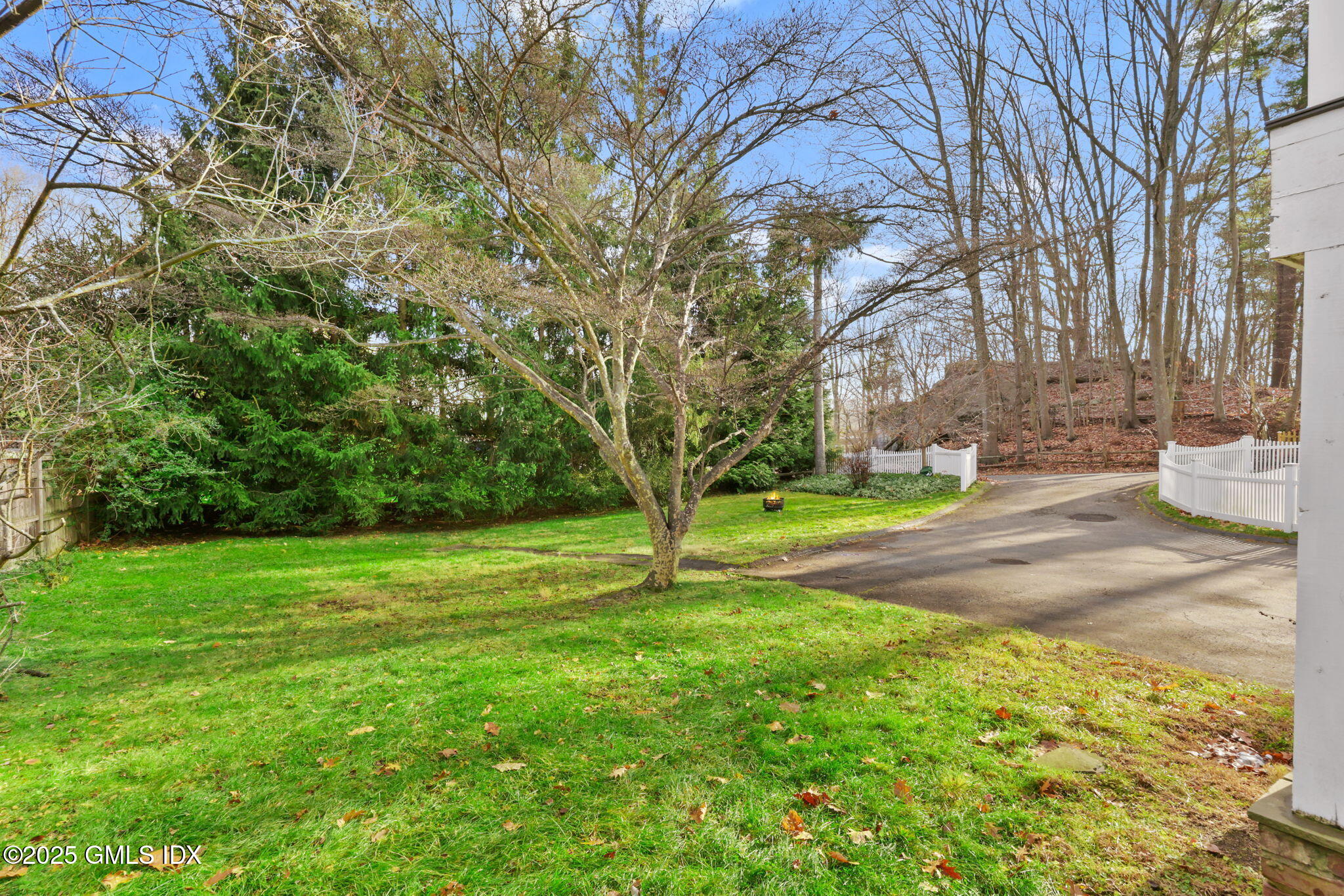 53 Midbrook Lane Old Greenwich, CT 06870 - Photo 38 of 39