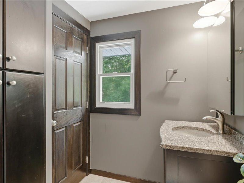 9331 Cedar Forest Road Eden Prairie, MN 55347 - Photo 29 of 41