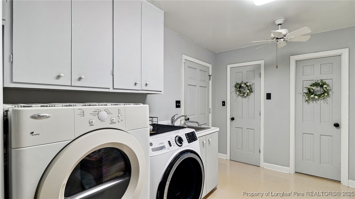 1855 Riverside Boulevard Lumberton, NC 28358 - Photo 37 of 50 a view of entryway with washer and dryer