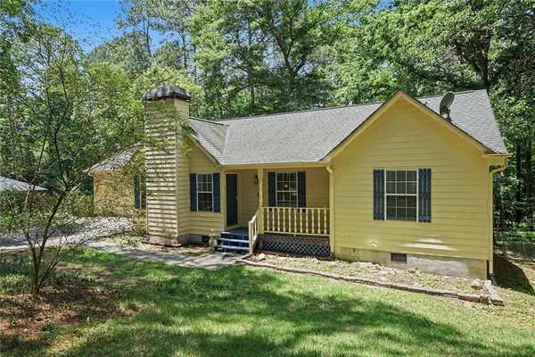 $300,000 | 4827 Oakwood Court, Loganville, GA 30052