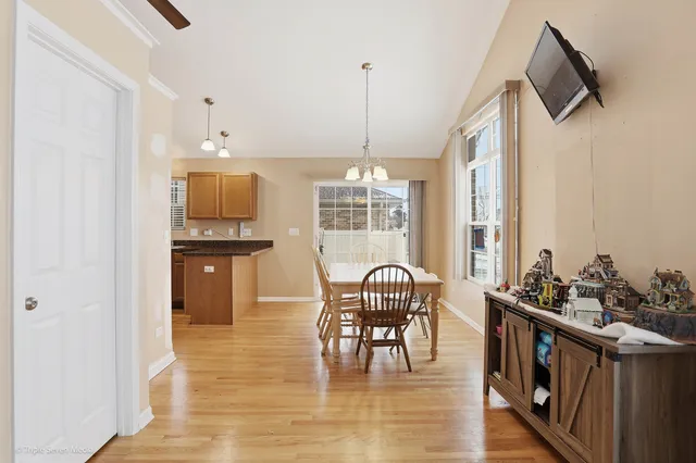 $355,000 | 14852 Park Avenue, Oak Forest, IL 60452