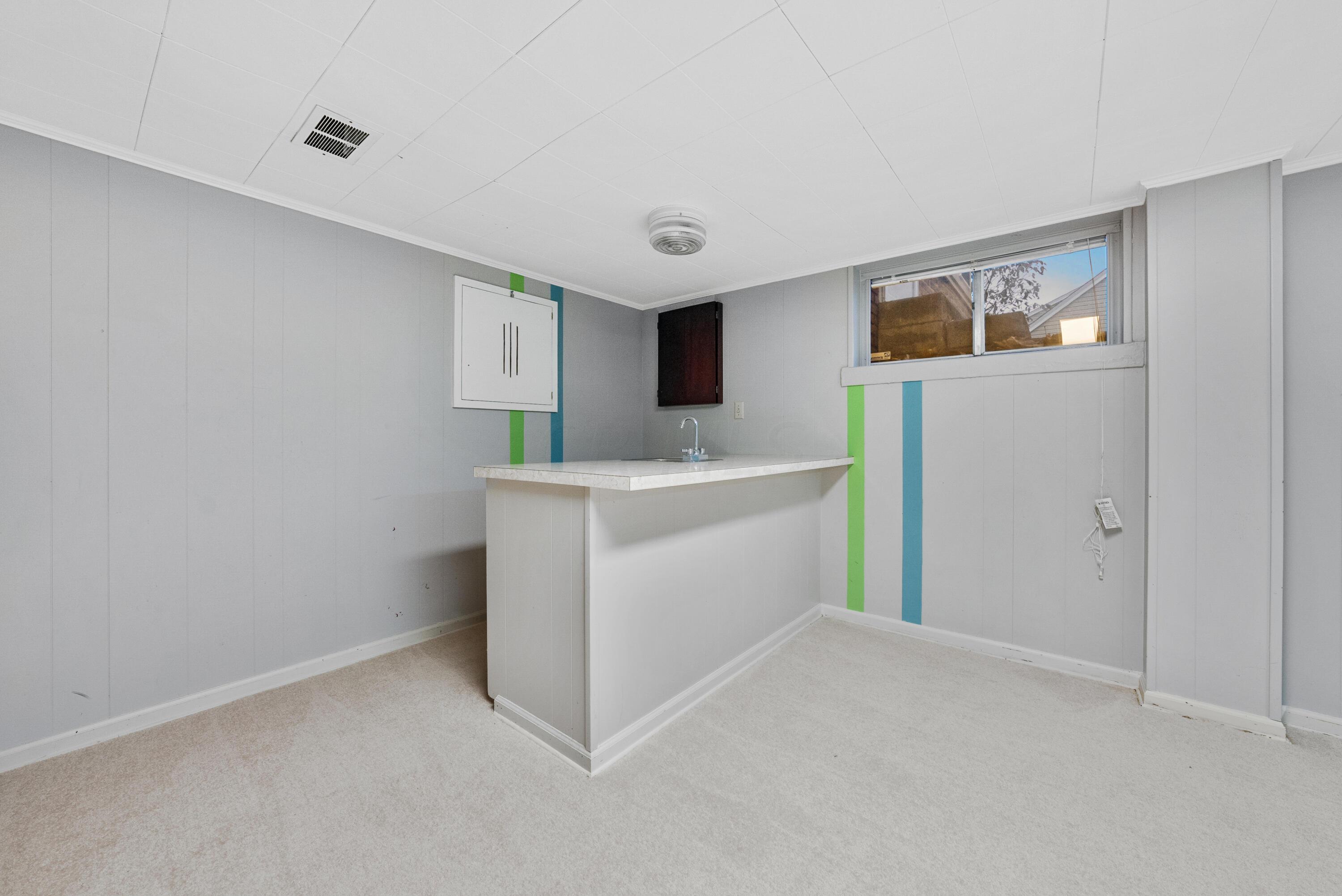 2574 Chartwell Road Columbus, OH 43220 - Photo 33 of 42 DSC07639