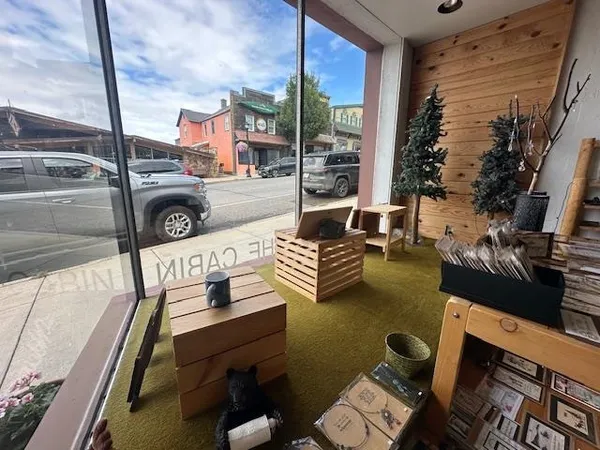 $275,000 | 120 East Sheridan Street, Ely, MN 55731