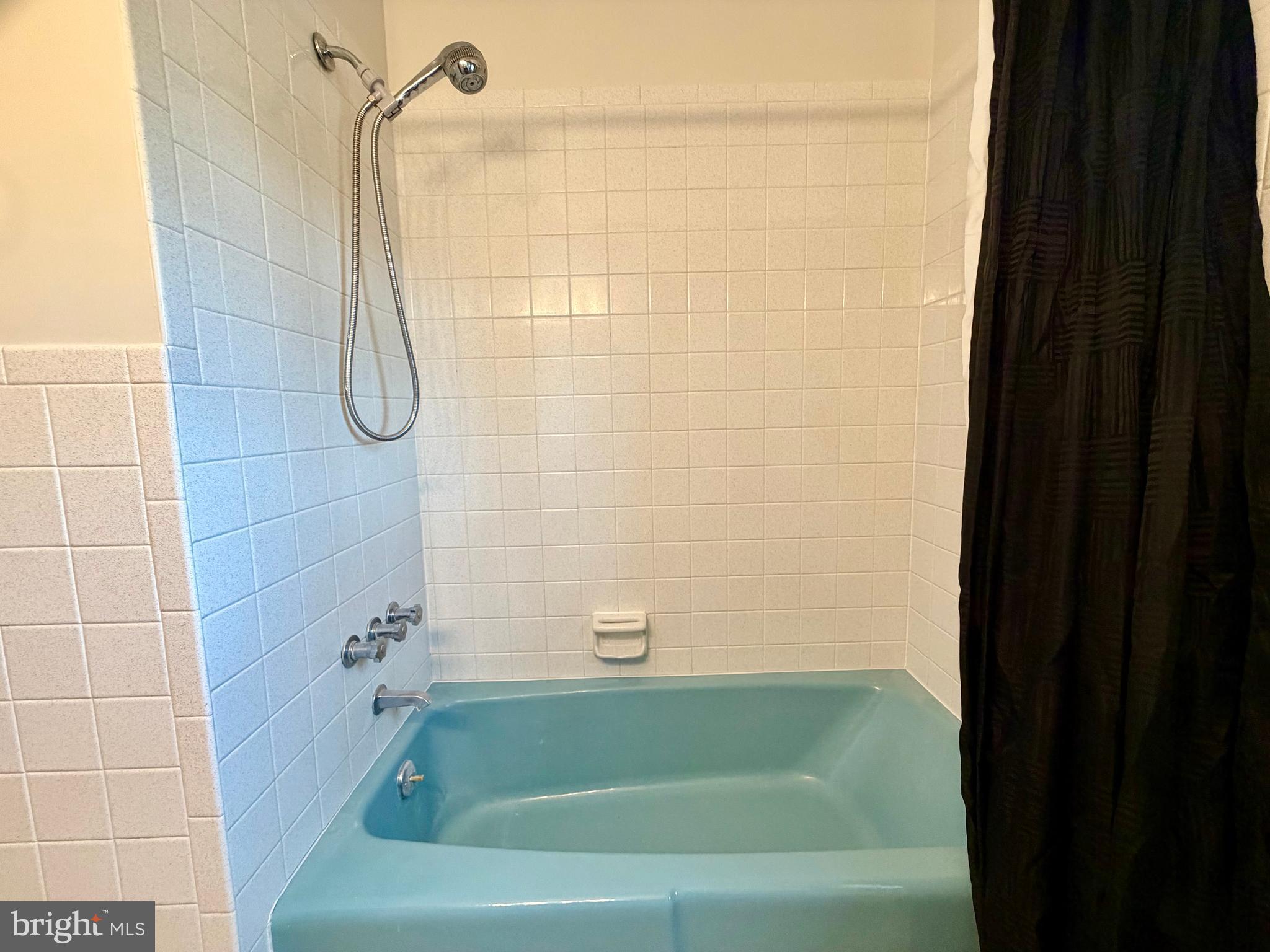 12492 Blades Road Cordova, MD 21625 - Photo 17 of 33 Hall Full Bath