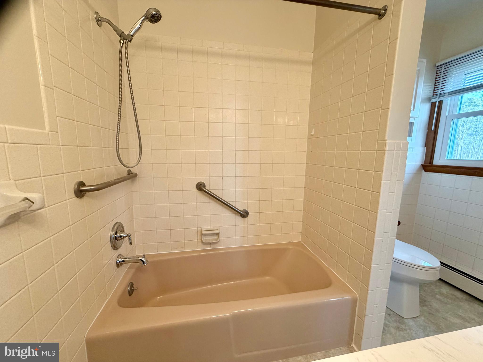 12492 Blades Road Cordova, MD 21625 - Photo 23 of 34 Primary Bedroom