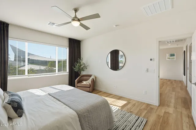 $699,950 | 1522 West Sierra Vista Drive, Phoenix, AZ 85015