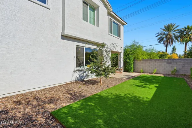 $699,950 | 1522 West Sierra Vista Drive, Phoenix, AZ 85015