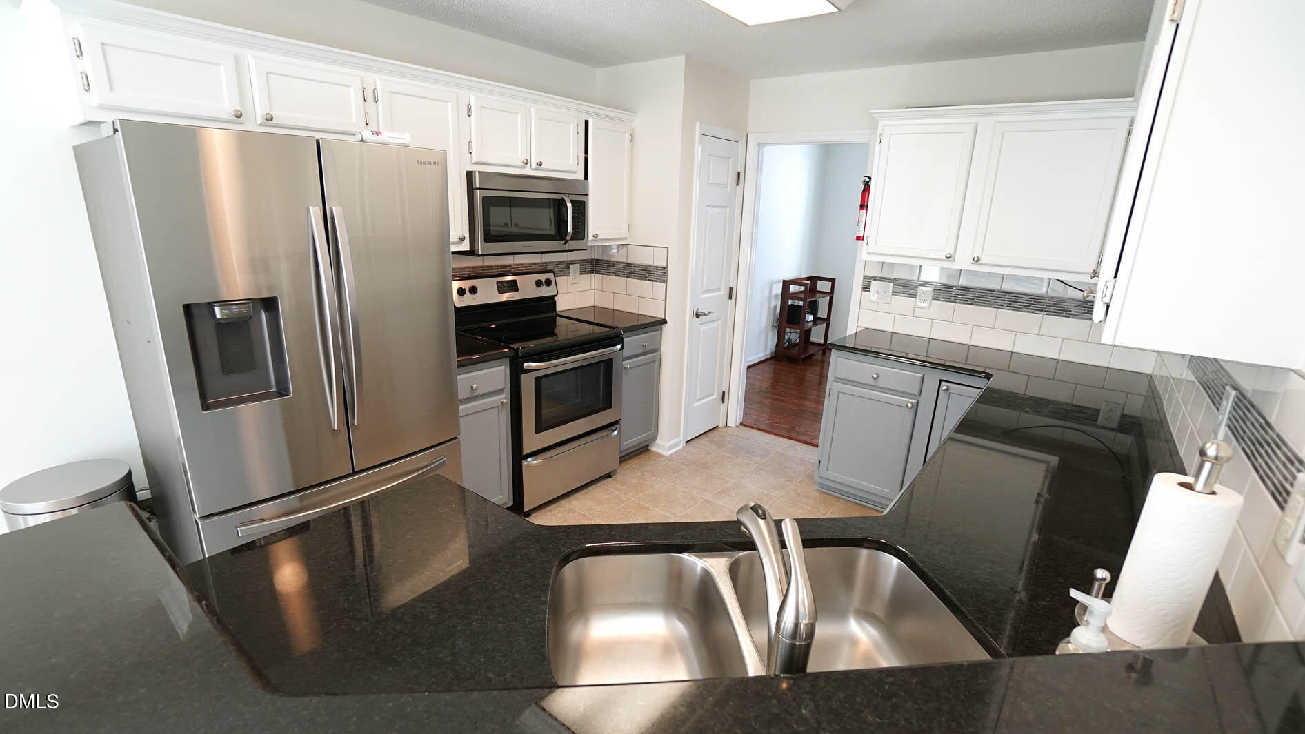 11317 North Radner Way Raleigh, NC 27613 - Photo 18 of 54 Kitchen