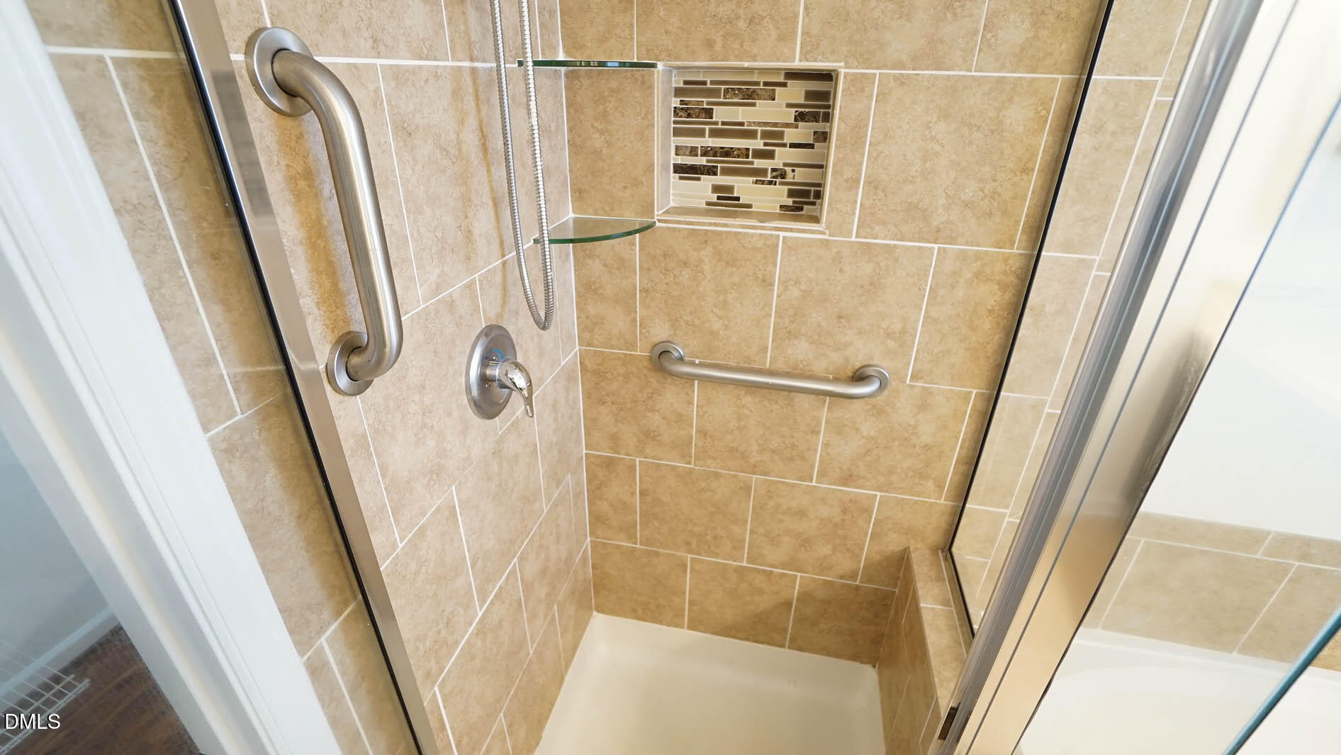 11317 North Radner Way Raleigh, NC 27613 - Photo 29 of 54 Primary Bath