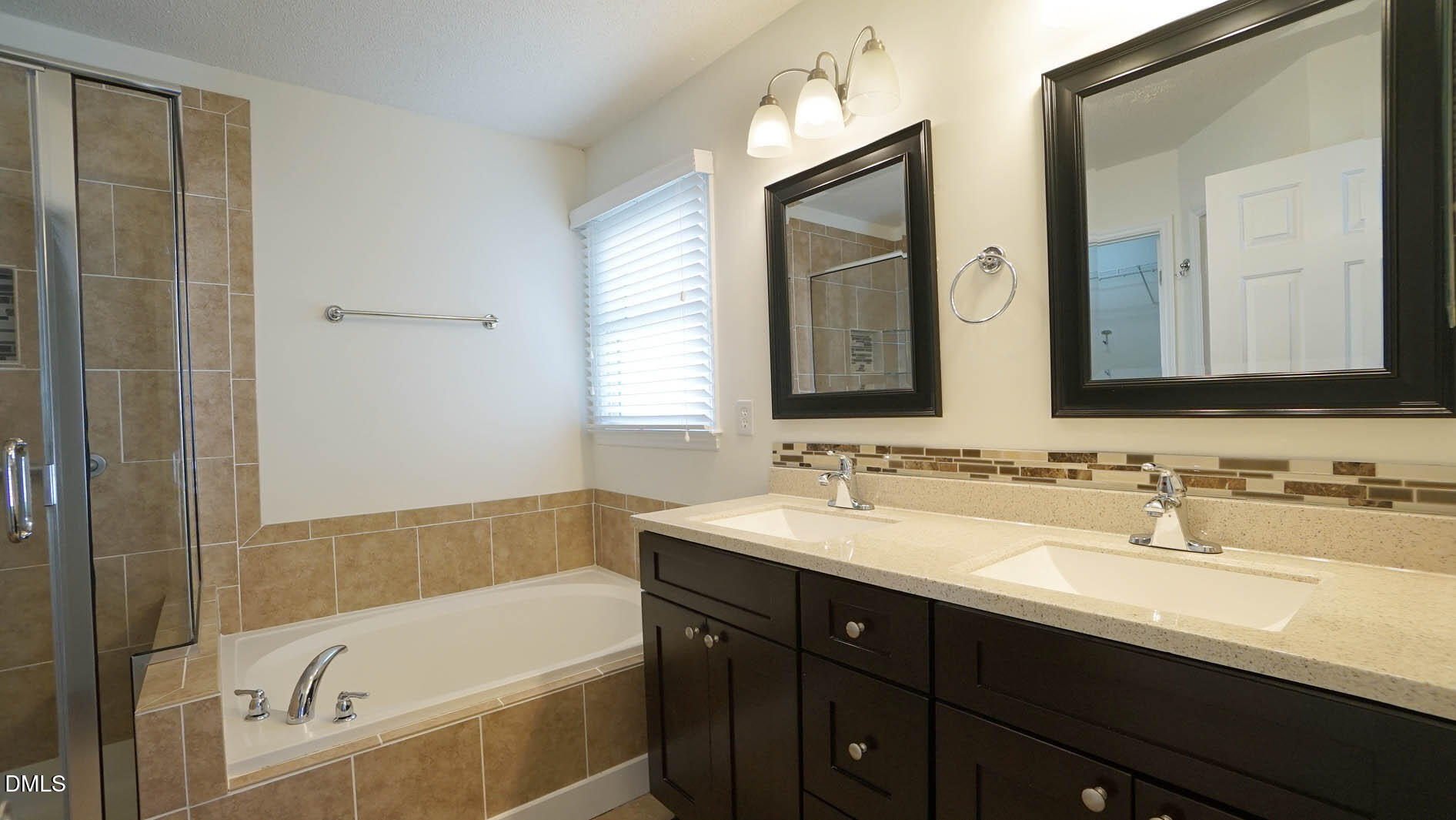 11317 North Radner Way Raleigh, NC 27613 - Photo 31 of 54 Primary Bath