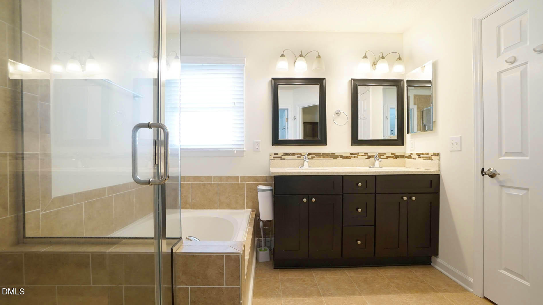 11317 North Radner Way Raleigh, NC 27613 - Photo 32 of 54 Primary Bath