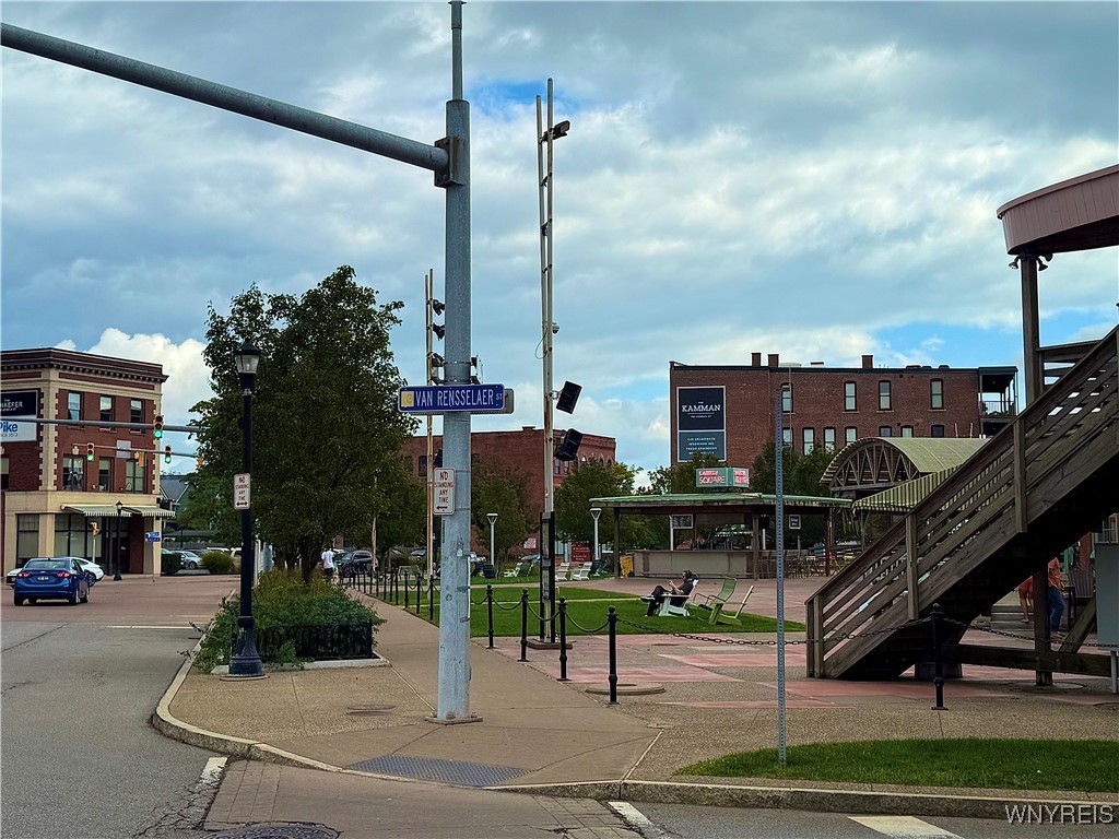 712 Perry Street Buffalo, NY 14210 - Photo 3 of 5