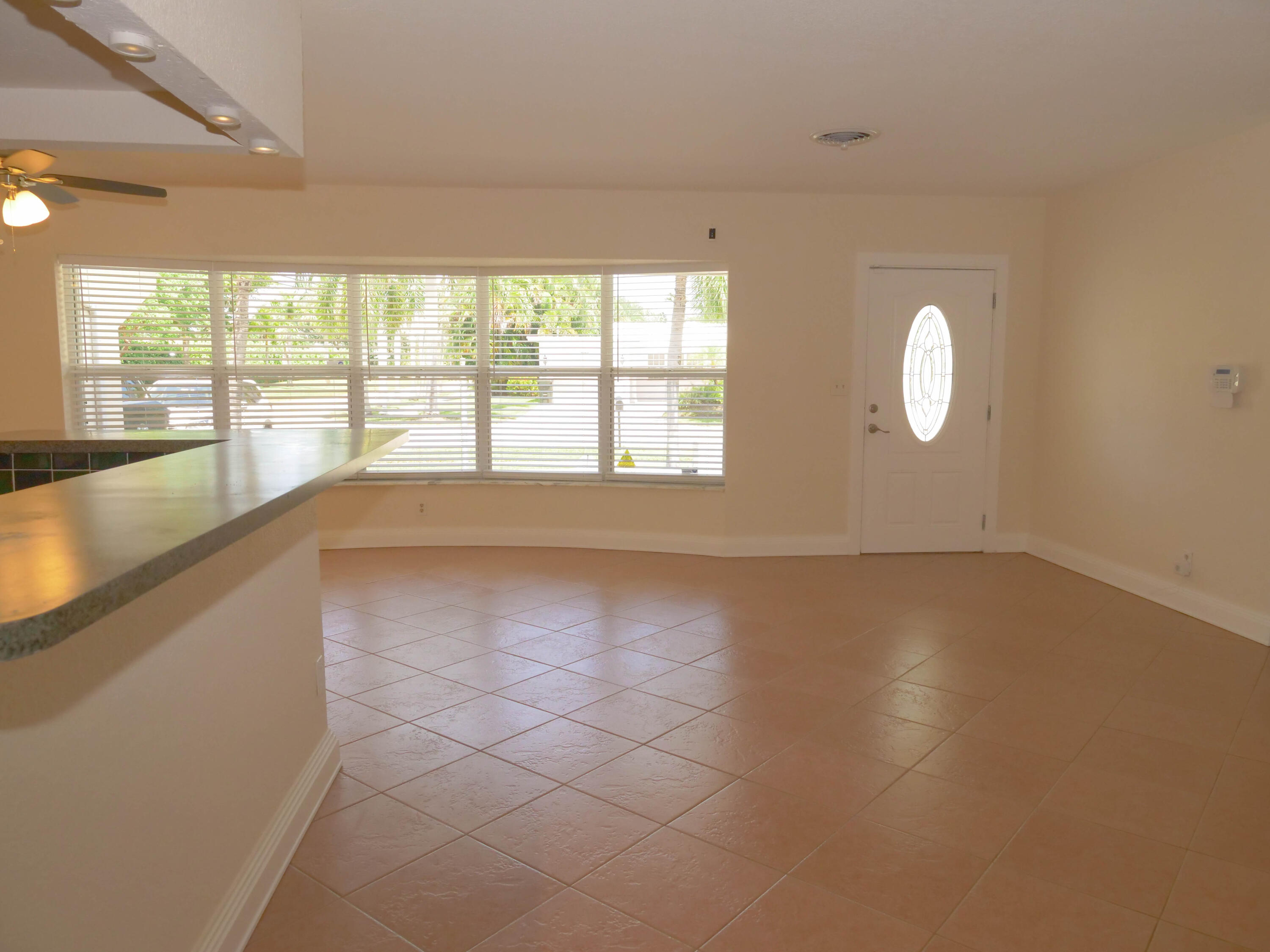 7199 Northeast 7th Avenue Boca Raton, FL 33487 - Photo 3 of 22 P1011333