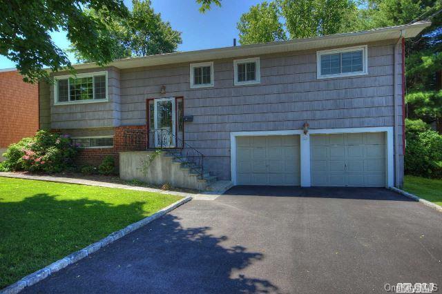 50 Convent Road Syosset, NY 11791 - Photo 1 of 1
