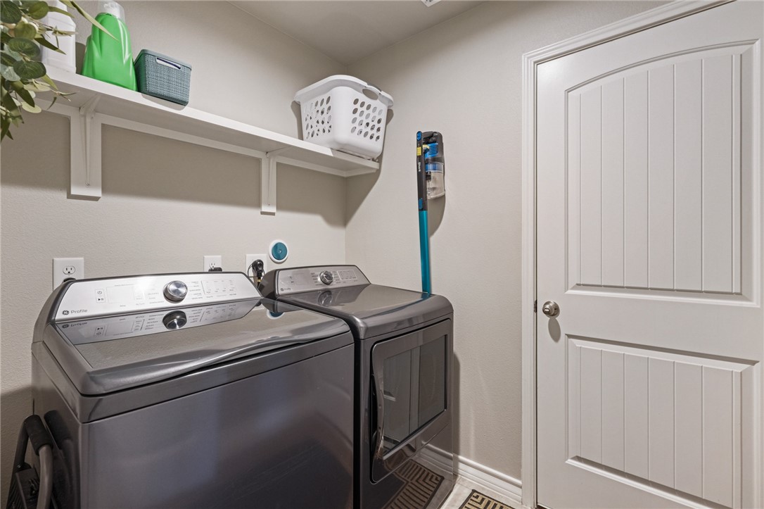 103 Donegal Street Sinton, TX 78387 - Photo 17 of 28