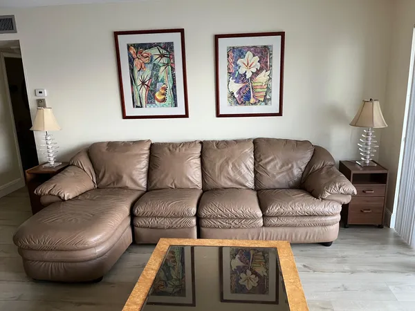 $1,950 | 2600 North Flagler Drive, Unit 705, West Palm Beach, FL 33407