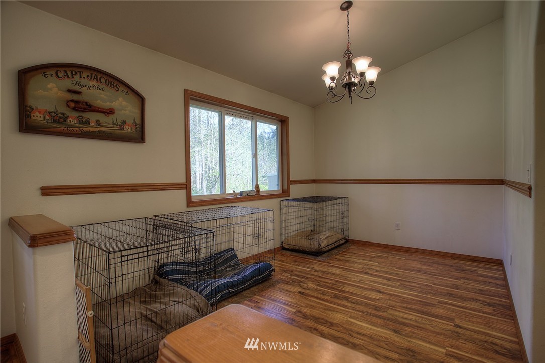 15511 Bandix Road Southeast Olalla, WA 98359 - Photo 8 of 25 Gallery Image 8