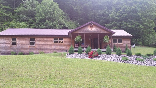 1997 Ratliff Branch Road Raven, VA 24639 - Photo 1 of 1 Gallery Image 1