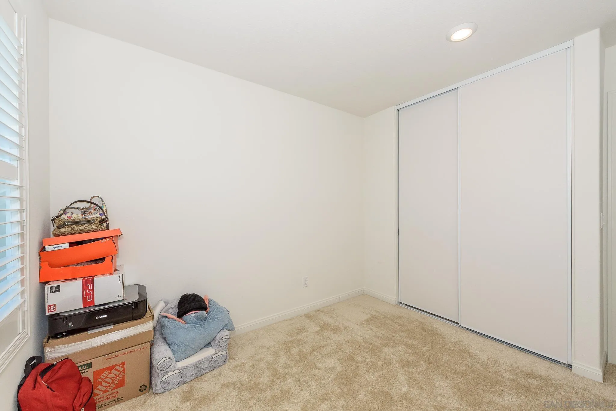 10761 Ensworth Way Spring Valley, CA 91978 - Photo 30 of 38 a view of workspace