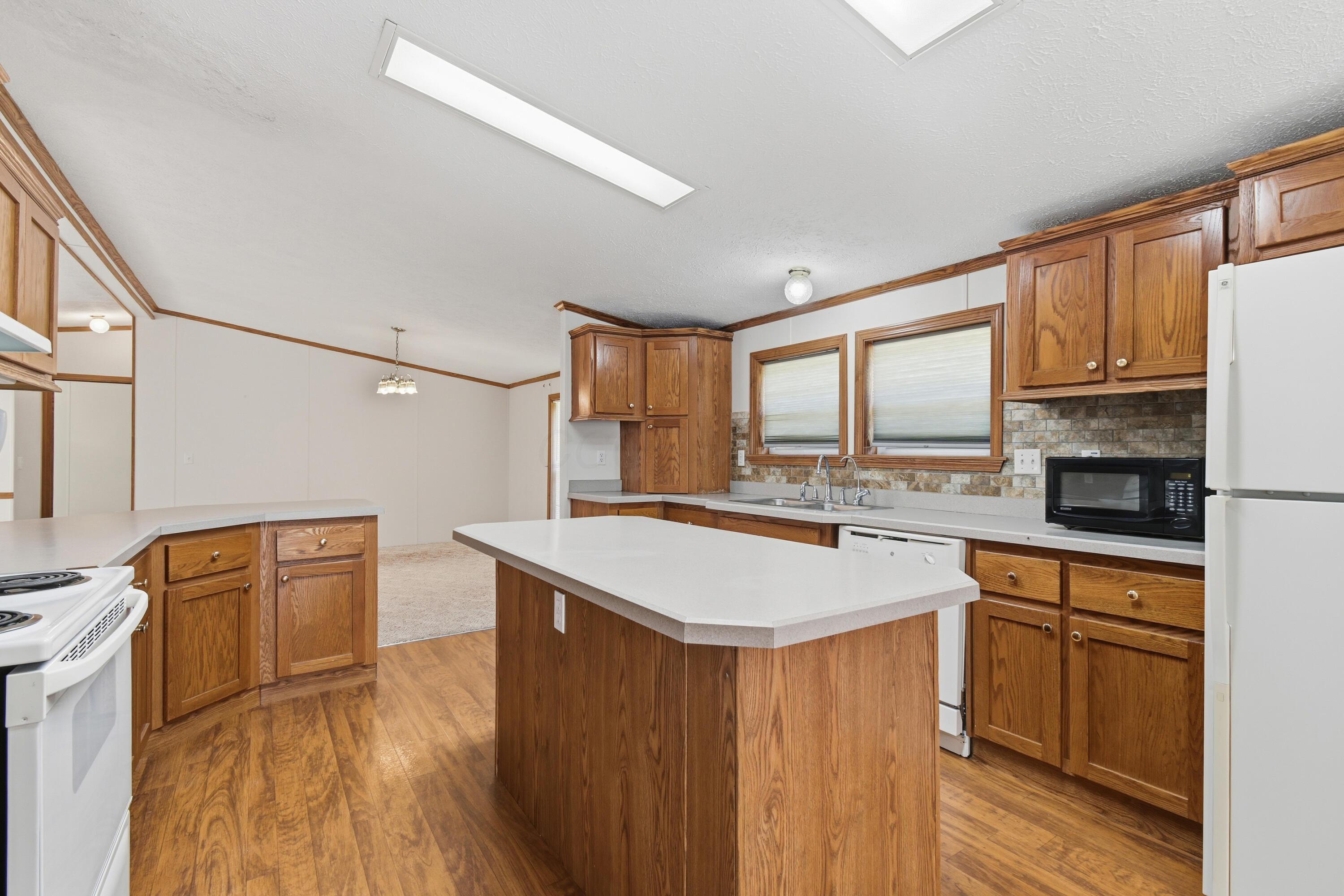 60602 Shaw Road Cambridge, OH 43725 - Photo 12 of 43 012_f8_60602_Shaw_Rd