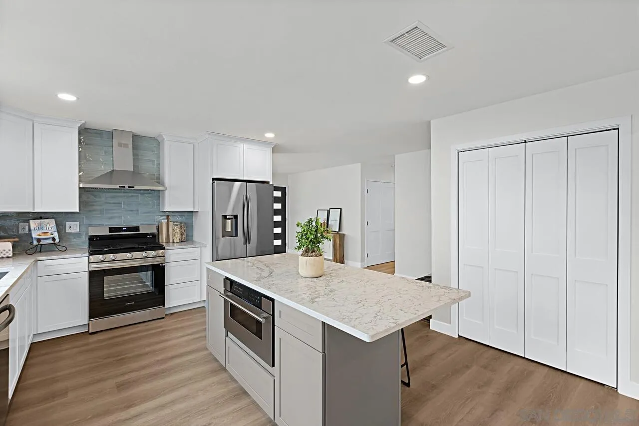 7876 Backer Road San Diego, CA 92126 - Photo 10 of 35 Gallery Image 10