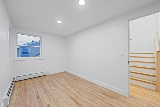 $669,000 | 41 East Nancy Place, Massapequa, NY 11758