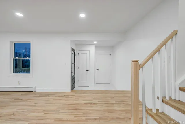 $669,000 | 41 East Nancy Place, Massapequa, NY 11758