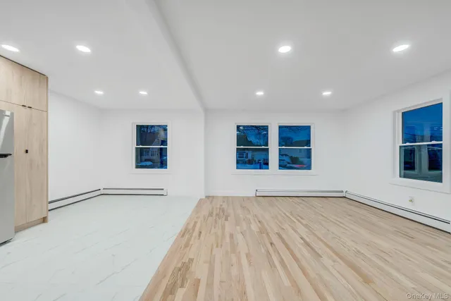 $669,000 | 41 East Nancy Place, Massapequa, NY 11758