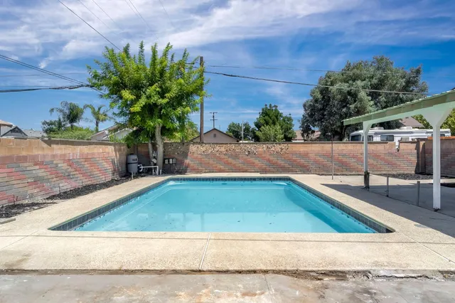 $465,000 | 2643 B Street, Selma, CA 93662