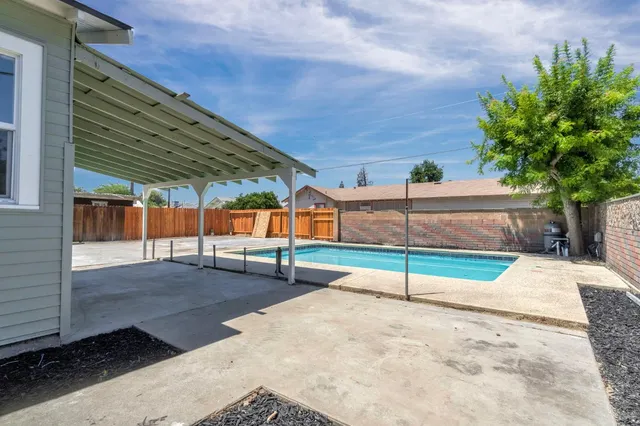 $465,000 | 2643 B Street, Selma, CA 93662