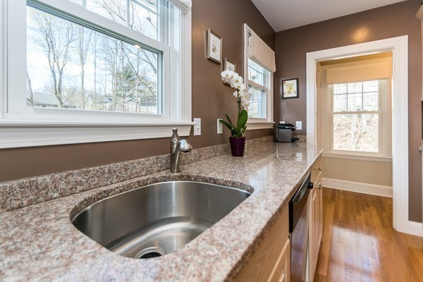 39 Nathan Road, Unit 2 Waltham, MA 02453 - Photo 12 of 29 Gallery Image 12