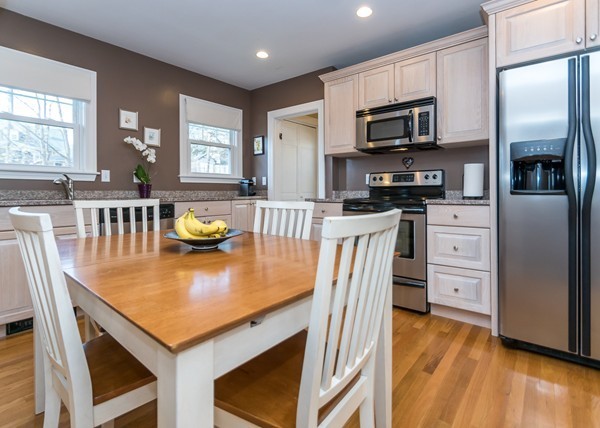 39 Nathan Road, Unit 2 Waltham, MA 02453 - Photo 8 of 29 Gallery Image 8