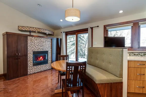 $1,099,500 | 2829 Sylvan Avenue, Madison, WI 53705